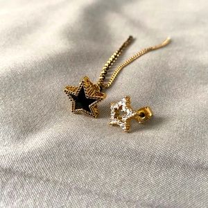 Unbalanced shinning star earring